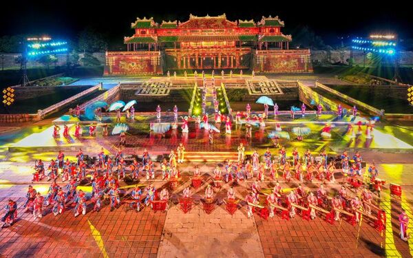 Lễ hội văn hóa Huế Việt Nam